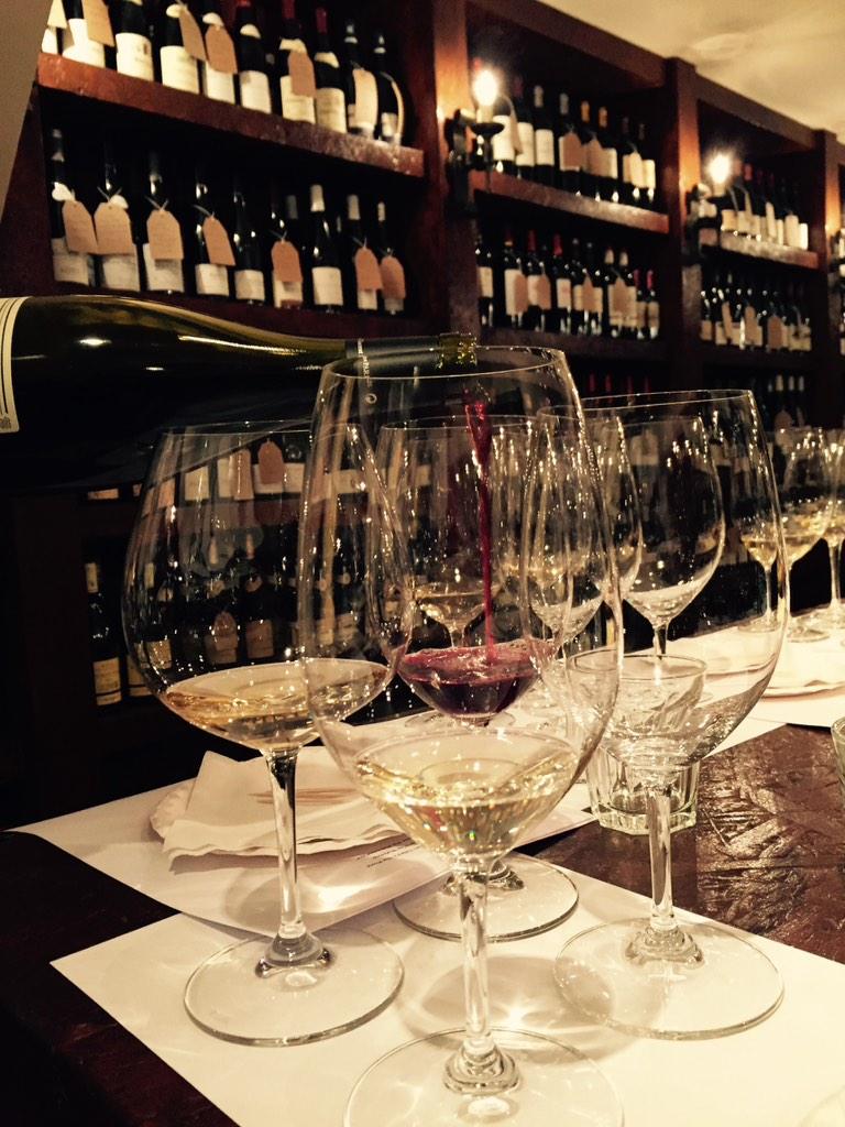 workshop_wine's tweet photo. We are ready for part 2 of @RhoneWineWeek @graapples @jnwine @DWCPour @vicolettodublin #NorthvsSouth http://t.co/5nMViyRm6P