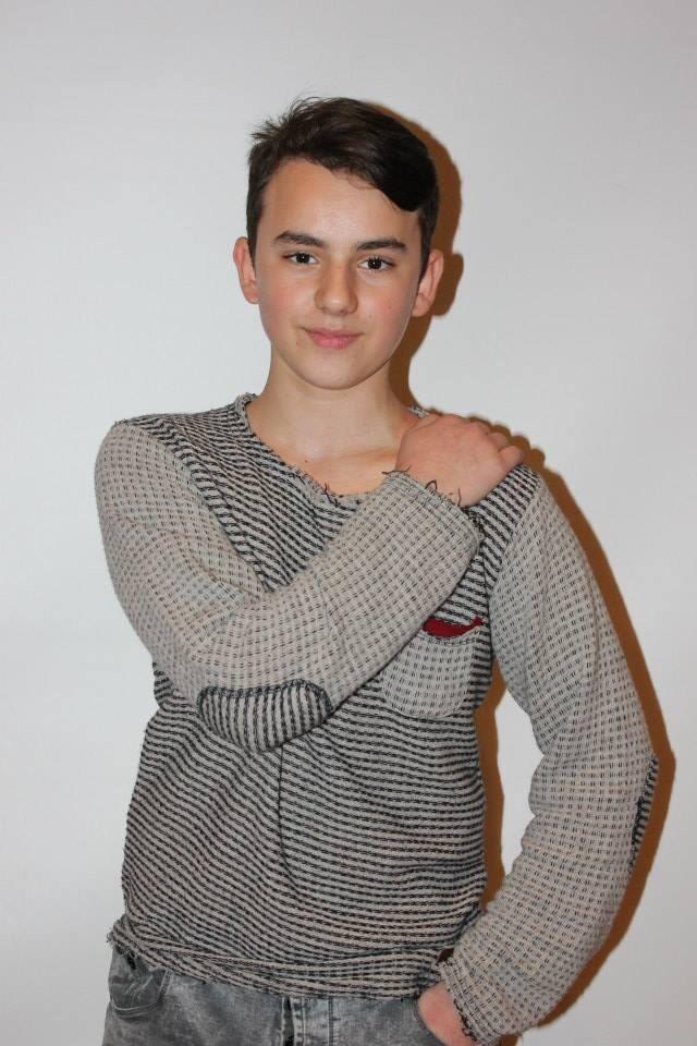 Şifa Niyetine Tiyatro Ekibi Oyuncusu: Ertuğrul Mert Çalışkan