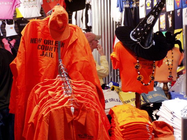 Jumbo Ark ゾンベアー応援者 １ على تويتر アメリカの囚人服 からの劇団fool応援 オレンジはあみーご総監督の好きな色という流れでしたが オレンジつながりでもう１人いたんですね Fanyの五出葉君 時 間 の時点ですでにオレンジつなぎ姿だったんです 頑張れ
