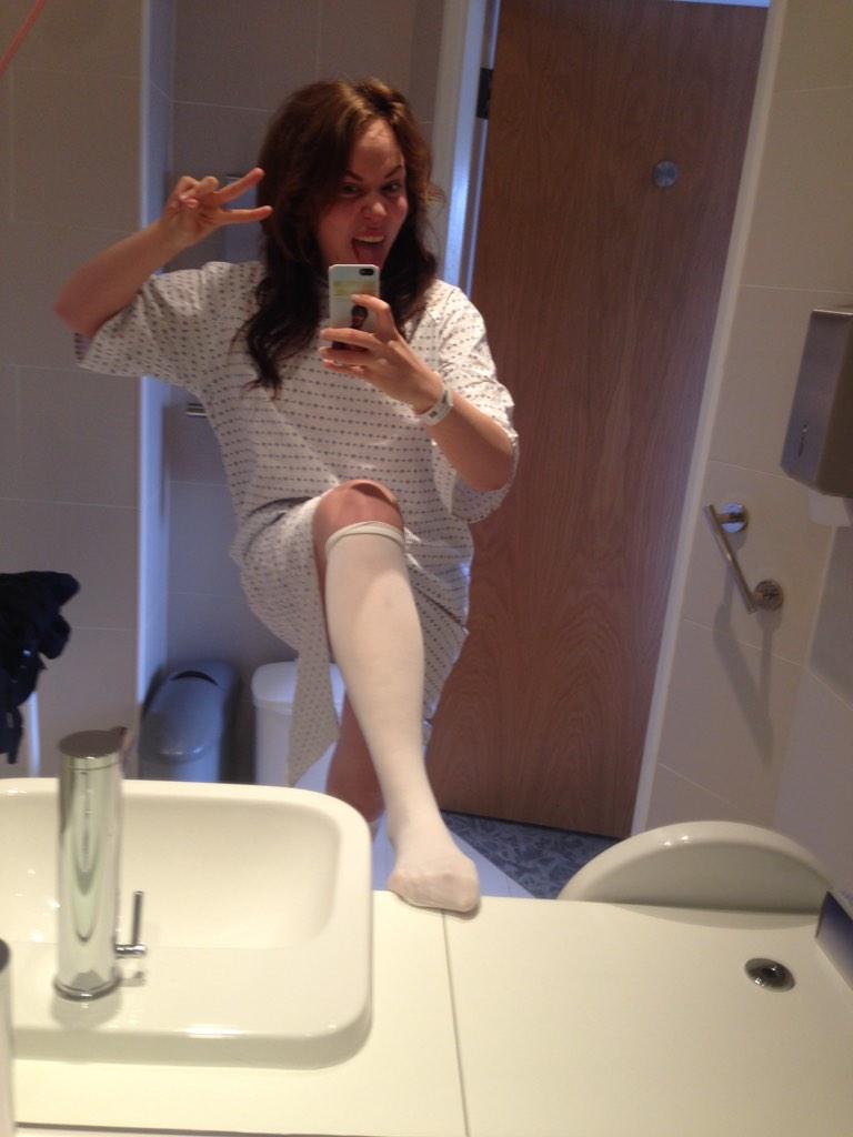 lauraplatt_'s tweet photo. Yesterday's top garms: DVT socks and a  backless robe #opchic #hospitalfashionista ✌️ http://t.co/pMpomTNioS