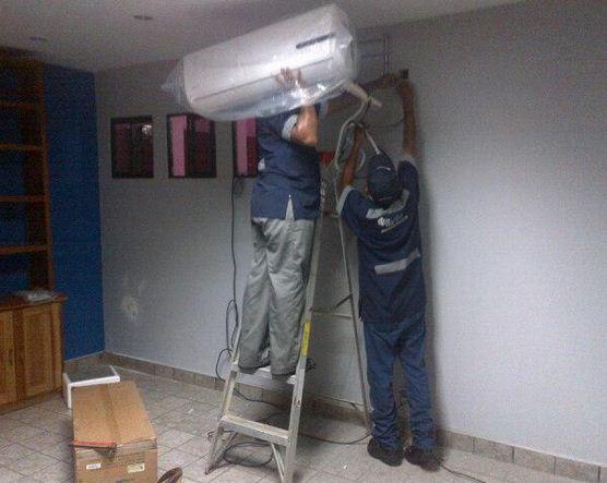 Instalaciones e Desinstalaciones de Aires Acondicionados. Llámanos y Cotiza con Nosotros: 22483137 Con Wilmer Pérez.