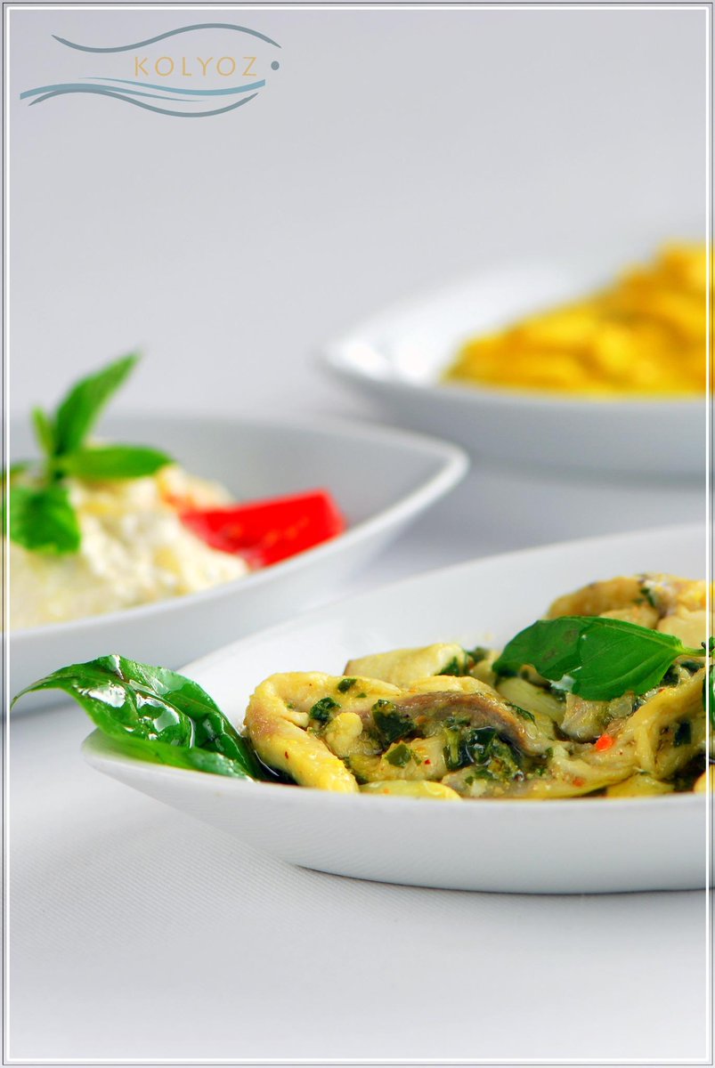 Bir Kolyoz klasiği ve vazgeçilmezi...

Fesleğenli Levrek Marin