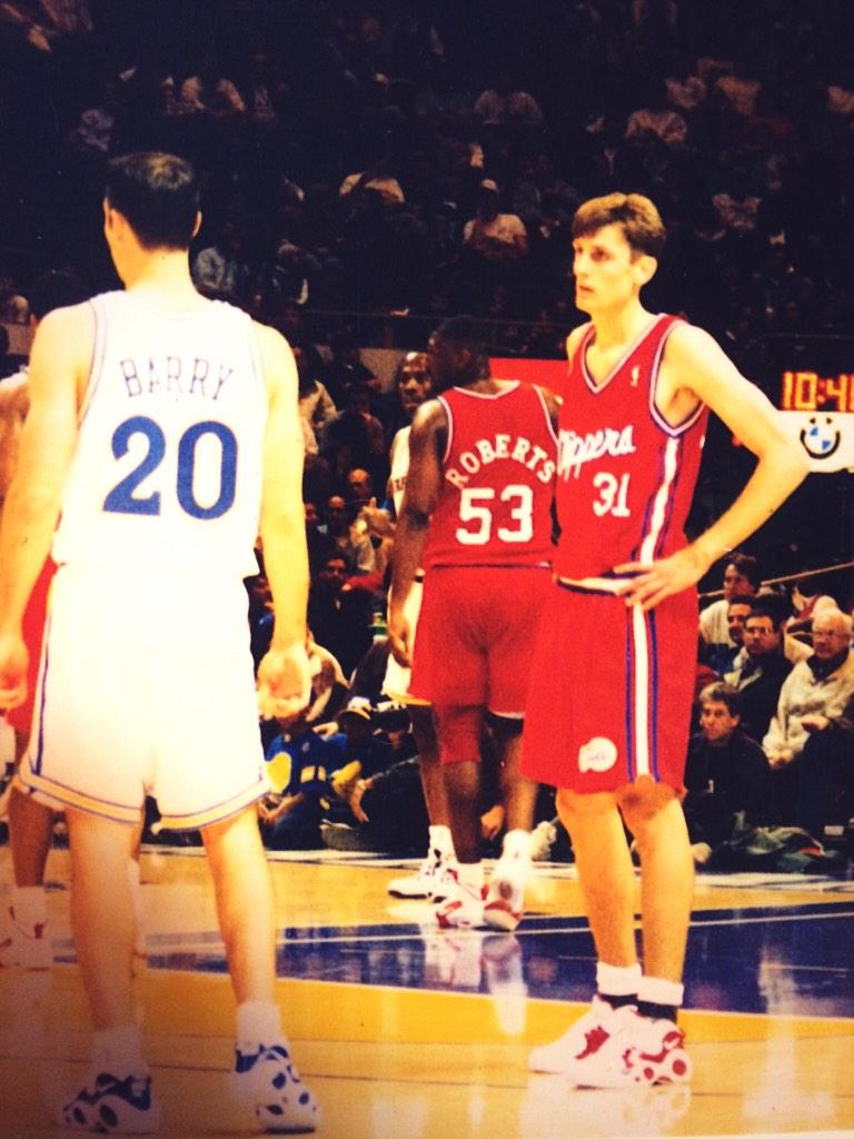 jeskeets's tweet image. Clips-Dubs Barry Battle! RT @Barryathree: Tonight the rivalry continues … I guess, kind of, in a way