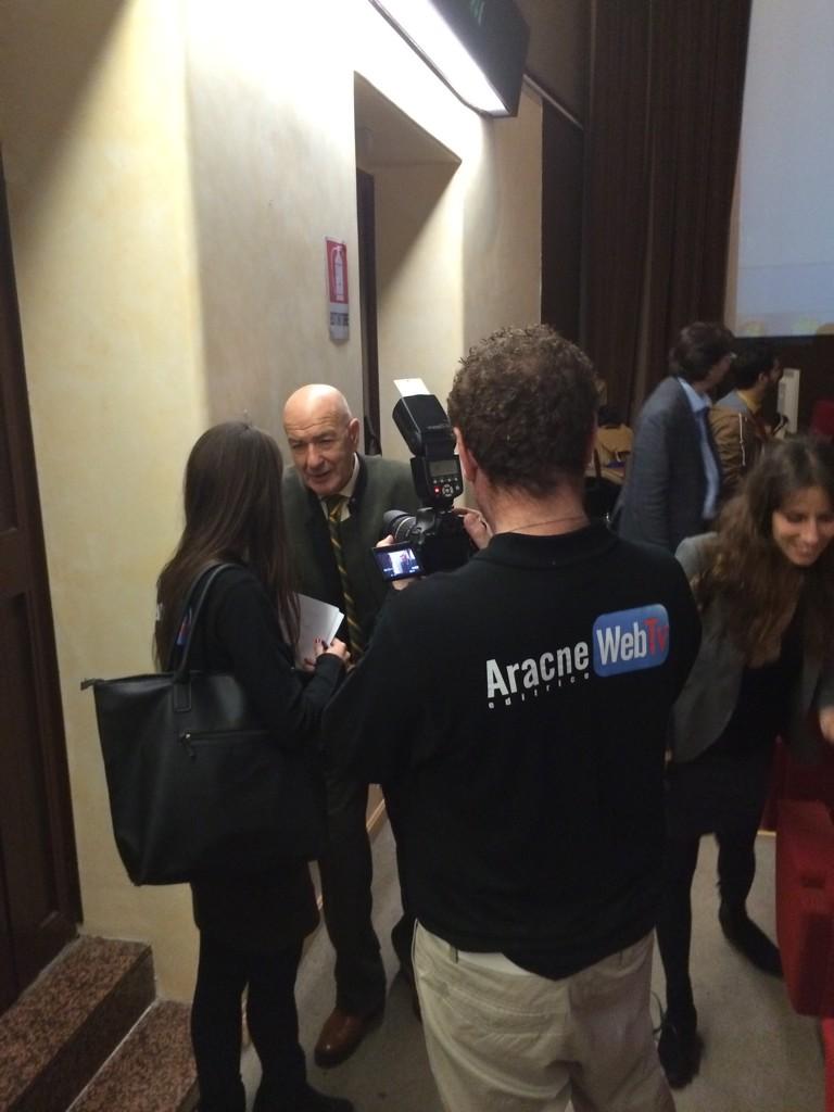 giuliarossi1979's tweet photo. #presscoris #professioneeuropa @presscoris @ggramaglia @ChRuggiero @sandrogozi @AracneEditrice int. prof Bettanini http://t.co/qnb2hxccM7