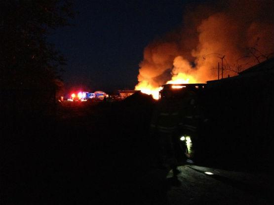 LincsLive's tweet image. Garage owner says the site that is on fire in Ingham has been cleared for redevelopment ow.ly/DSdVj