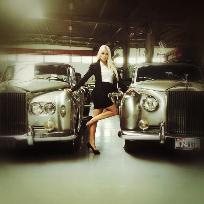 Another pic with @rollsroyce, classy, but I prefer @Maserati_HQ ! http://t.co/R6PiL7pOqu<a class="tags" target="_blank" title="On Twitter" href="/?out=eyJ0eXAiOiJKV1QiLCJhbGciOiJIUzUxMiJ9.eyJpYXQiOjE3MjEyNTU1MzAsImlzcyI6InR3cG9ybnN0YXJzLmNvbSIsIm5iZiI6MTcyMTI1NTUzMCwiZXhwIjoxNzUyNzkxNTMwLCJyZWRpcmVjdF91cmwiOiJodHRwczovL3R3aXR0ZXIuY29tL3JvbGxzcm95Y2UifQ.EiNyGZU-nf5-poC94YQad8Nly7P9F9kcslHyFIVSqE7ea4MLm2CwGVwKGQ_xfSeT4gMRevpAqDFNap_duhAH1w">@rollsroyce</a><a href="/tag/losangeles360"class="tags"><span>#losangeles360</span></a>