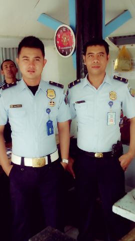 Ada tuyul di belakang