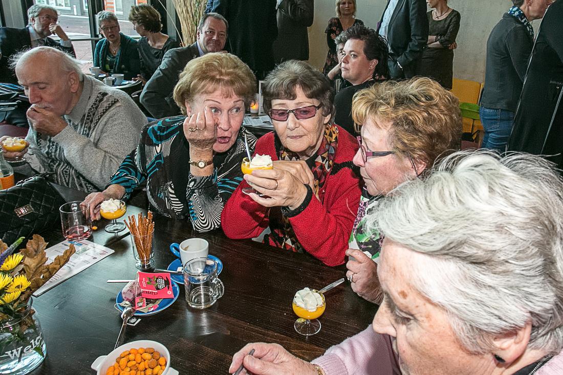 Ontmoetingsplek De Sociëteit in Nieuw-Vennep <a href="/haarlemmermeer/">Haarlemmermeer</a> bestaat 1 jaar. Morgen feest! bit.ly/1yYZen0