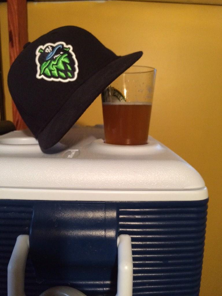 TastyBeerdsBrew's tweet photo. Brewing today, rockin my favorite hat @HillsboroHops, and drinking some #TastyBeerds 
#BrewDay #CraftBrewing #HopLove http://t.co/Zk8OR3x51f