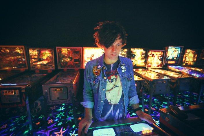 Remessage to wish a happy 40th birthday! Celebrate with his best tracks:  