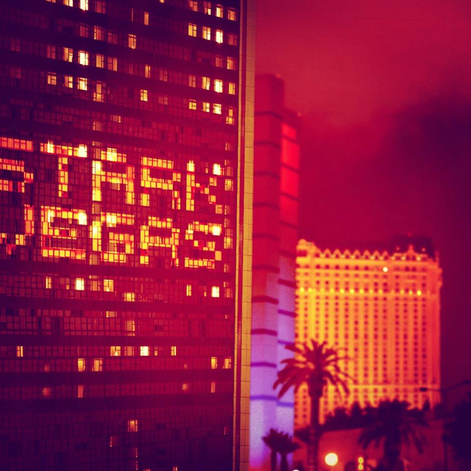 RobbyDonoho's tweet photo. Yeah okay, this is pretty awesome. From ACTUAL Las Vegas. RT @Bulldawgs247 We're taking over the world! HAIL STATE! http://t.co/oDYBAayy0J