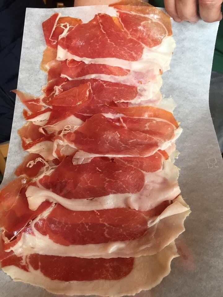 KenmareFoodies's tweet image. Got my gorgeous Taleggio Cheese &amp;amp; Prosciutto de Daniela thanks to @emporiummanning for @easyfoodmag #HomeCookHero