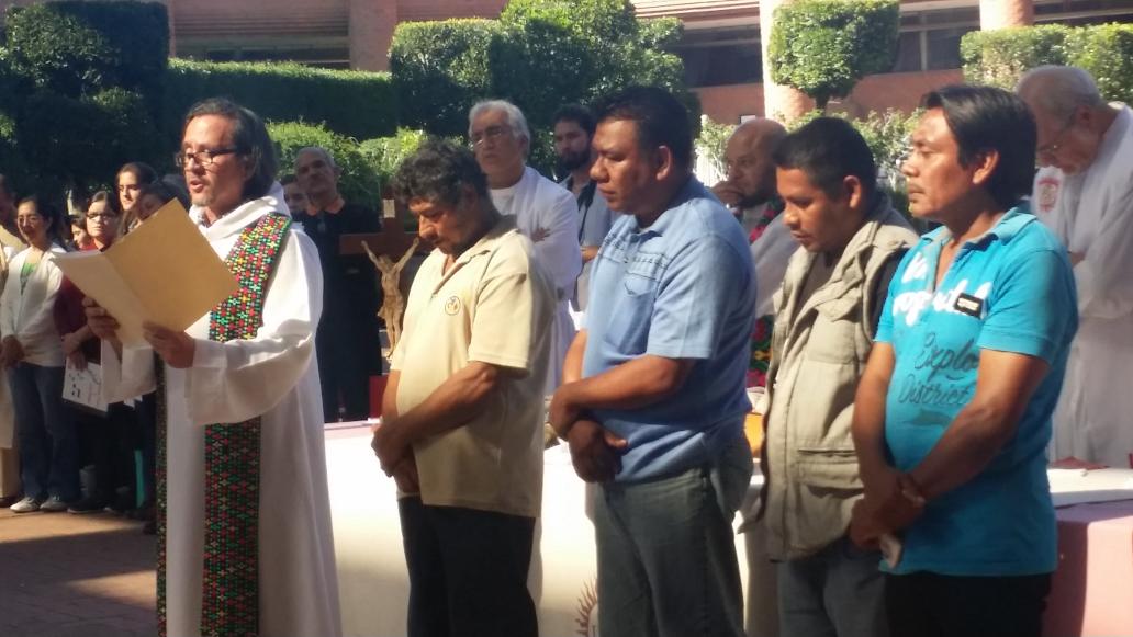 Pase de lista a estudiantes #desaparecidos en la <a href="/IBERO_mx/">IBERO CDMX</a> <a href="/IBEROAyotzinapa/">IBERO con Ayotzinapa</a> #Ayotzinapa