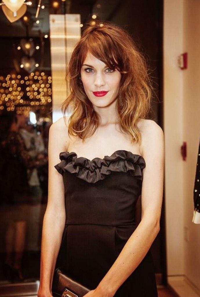 Happy Birthday to Alexa Chung!   Words cannot express how much I love her style and look up to her.   