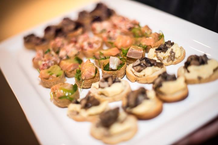 enRoutemag's tweet photo. Un grand merci à @ChefPascal pour les délicieuses gourmandises servies lors de notre événement #EFF2014 à Montréal! http://t.co/koCUnpKH7N