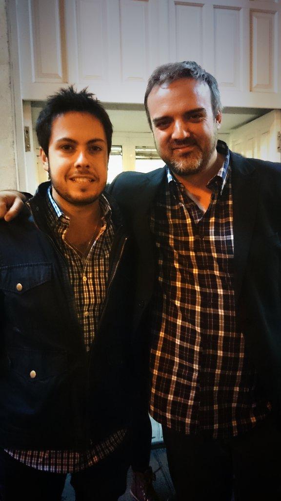 javierlopi's tweet photo. Noche de paramount comedy con @SanzSF y  @JoseCordoba12 http://t.co/j5r6rH3TKm