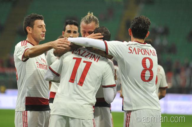 acmilan's tweet photo. Celebrating the victory! #MilanSanLorenzo http://t.co/qllxhhoHn3