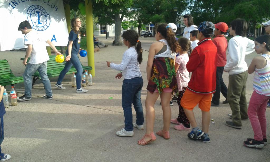 valehermida's tweet image. Que amores los niños de Talaa 😍😍 #semanamundialdeInteract