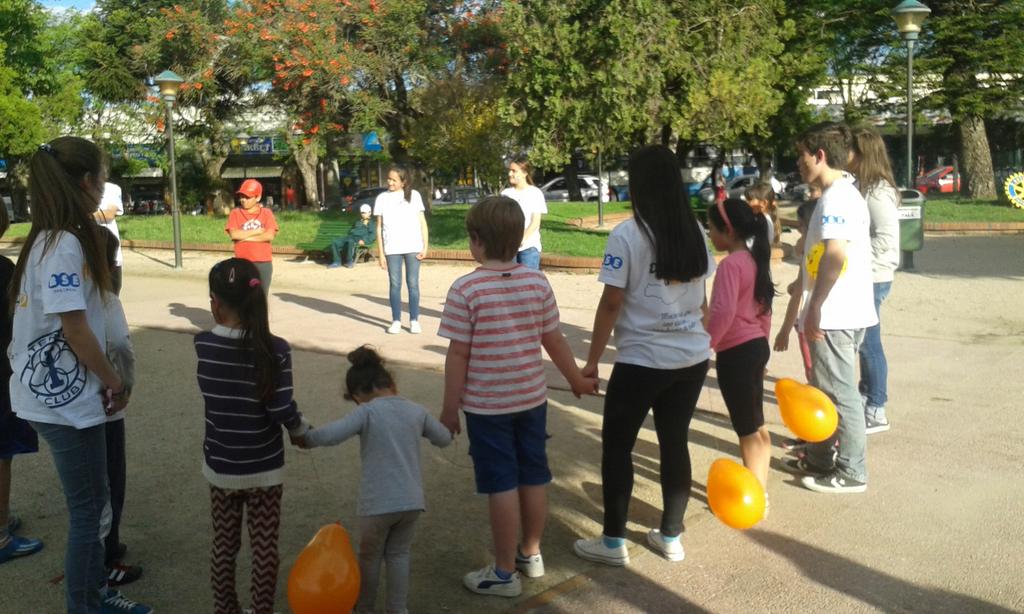 valehermida's tweet image. Que amores los niños de Talaa 😍😍 #semanamundialdeInteract