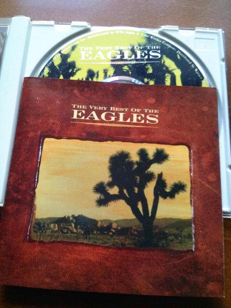Happy Birthday!! Glenn Frey Eagles - Desperado (Live):  