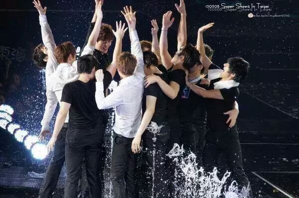 noorzero_yuki's tweet photo. #9YearsWithSuperJunior http://t.co/C1FHMkxGgO
