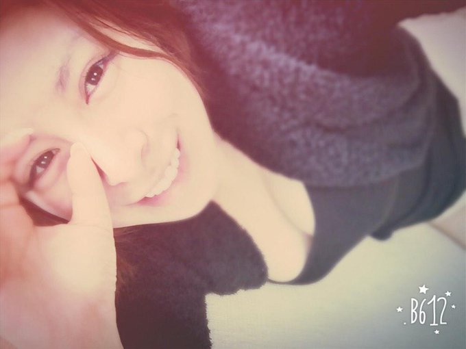 すっぴんらくちーん。 お風呂早くたまらないかなー？ http://t.co/wJhLVoxlqB