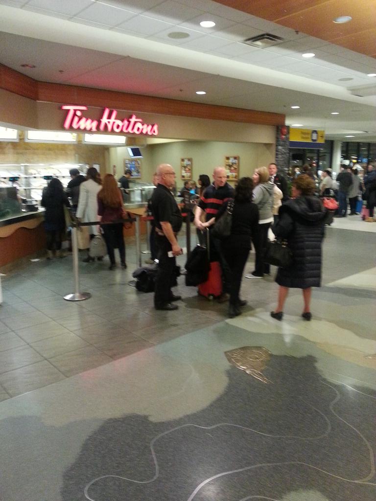 Tim_Jams's tweet photo. 745pm and the tim jam is not so jammed in Calgary airport. http://t.co/hTI9fg9ykS