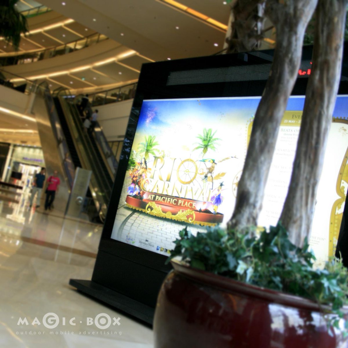 MagicBoxAds's tweet image. Selamat Pagi for MagicBox Lover and @pacificplace #scrollingdisplay #poster #promosi #magicboxads #creative #uniq