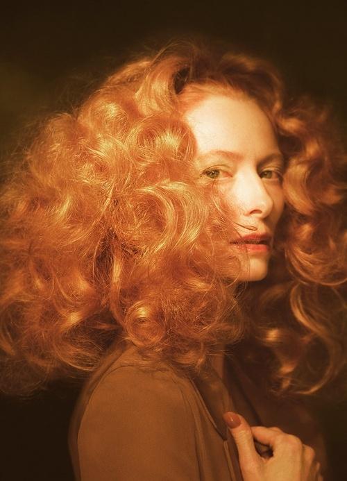 Happy Birthday Tilda Swinton 

November 5, 1960 