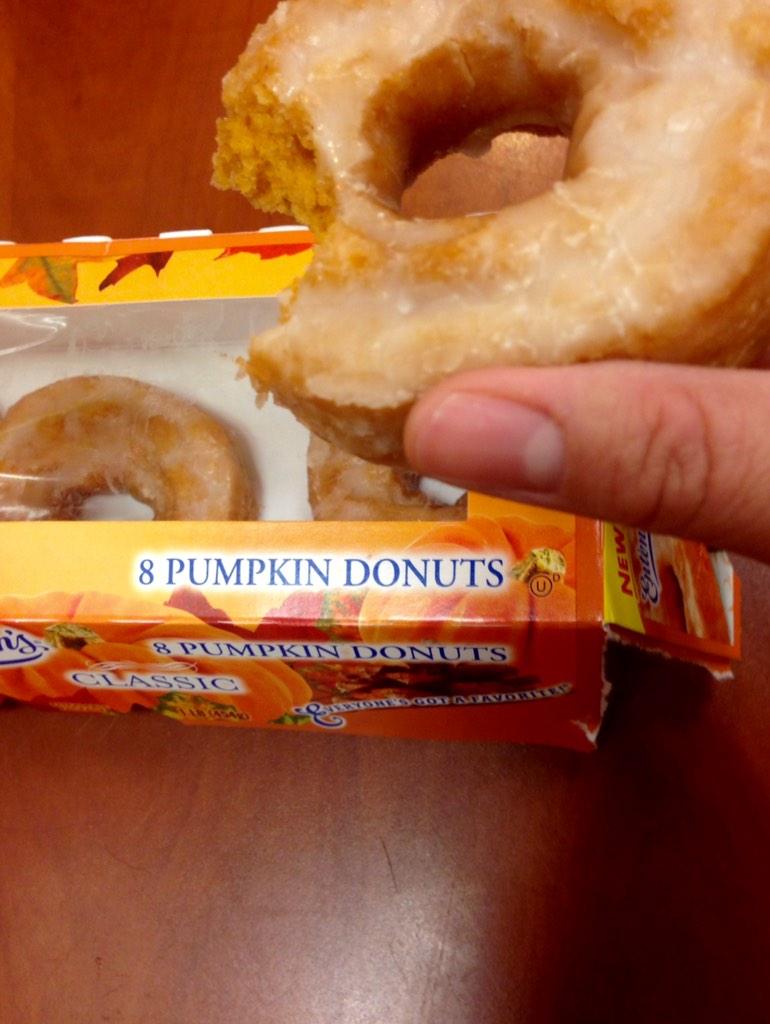 jen_hines's tweet photo. Halloween is over but pumpkin deliciousness is not! http://t.co/U6qfMyyFT9