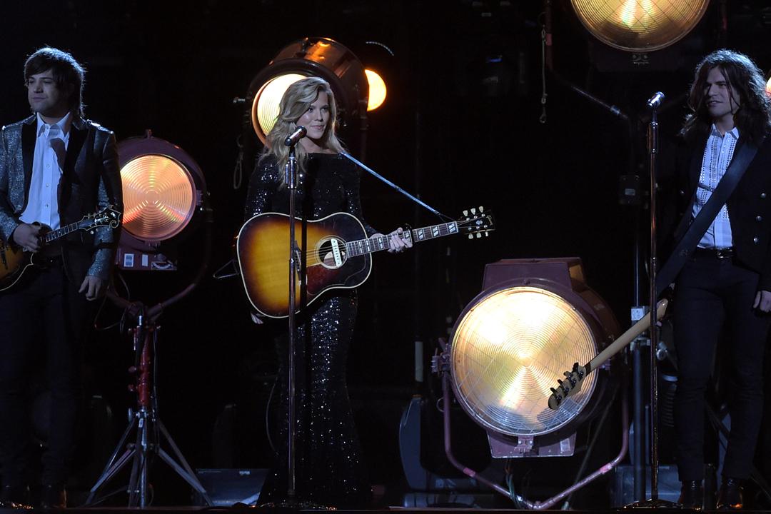 TasteOfCountry's tweet image. .@thebandperry's tribute to @GlenCampbell was beautiful. tasteofcountry.com/the-band-perry…