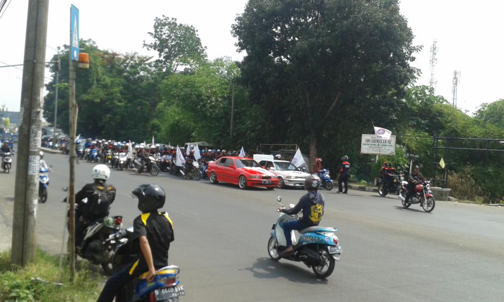 Tejadi demo di cibinong.