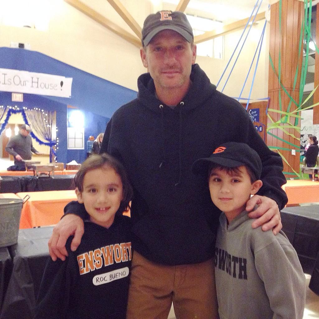 Loved meeting <a href="/TheTimMcGraw/">Tim McGraw</a> &amp; @FaithHill =)) y'all are the sweetest #Nashvillecouple