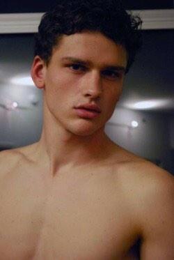 Happy Birthday my Canadian Papi Simon Nessman !!!! 