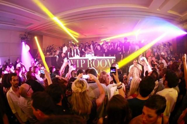 Embedded image permalink