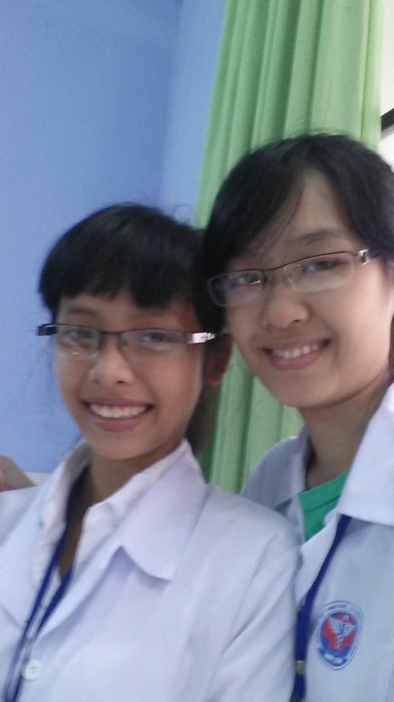maihoang's tweet photo. Mỗi ngày trôi qua dường như càng làm tắt hy vọng ở trong tôi. Be always smile ^^ http://t.co/Zyxj612gBI