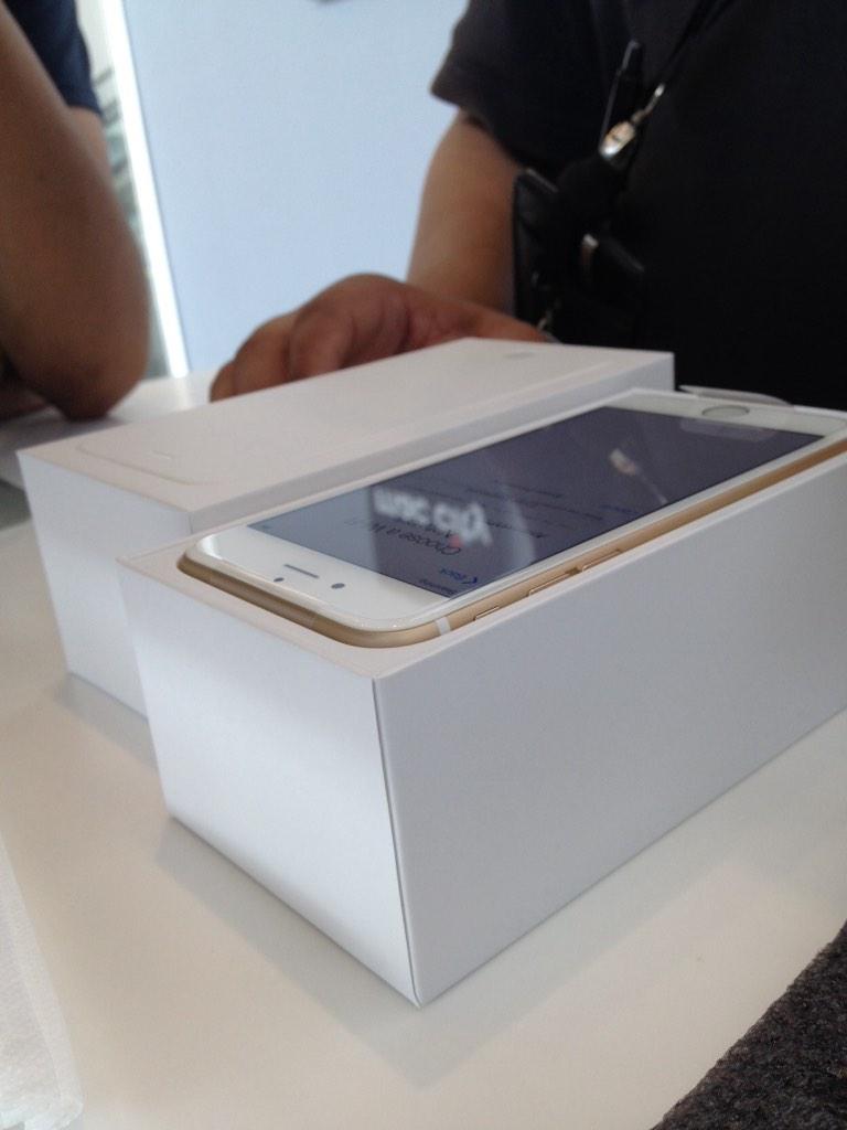 _RW8's tweet photo. Maybe? ๐๐๐๐๐ฑ๐ฑ๐ฑ #iPhone6MY http://t.co/Jxe8g17VTX