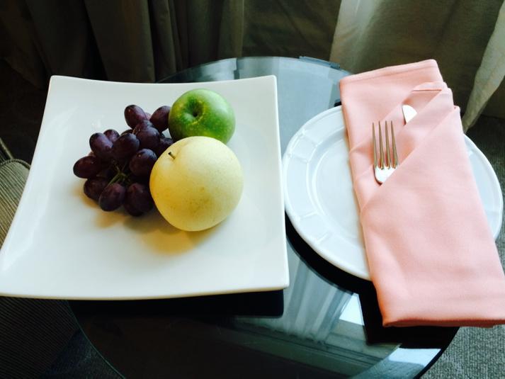 Thank you <a href="/jwmarriottkl/">JW Marriott KL</a> for the complementary fruit plate. #5StarService