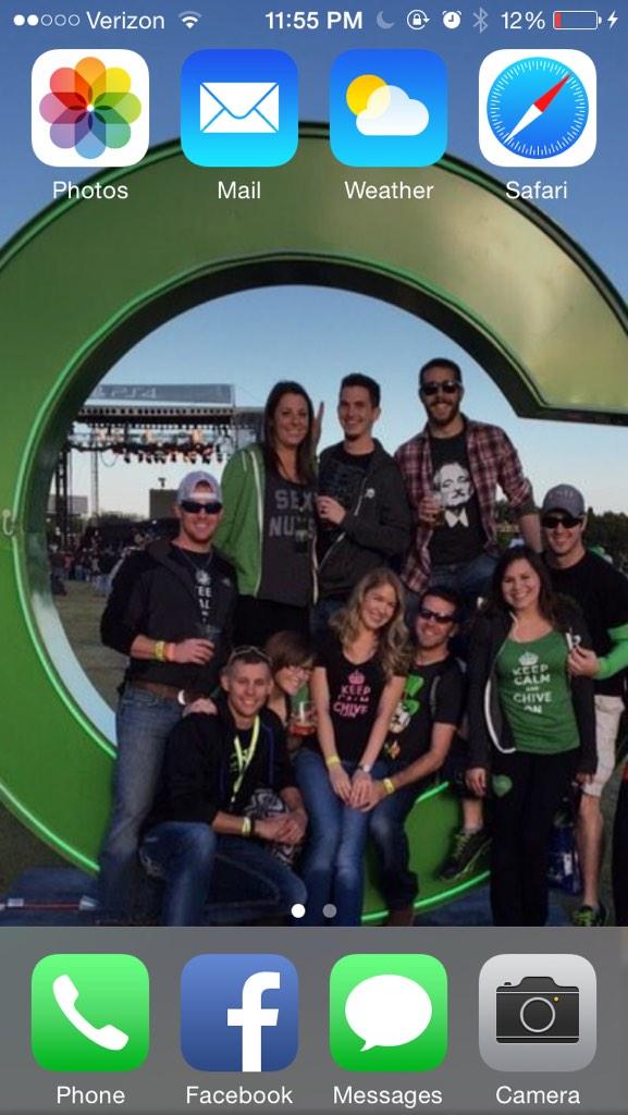 taylormaret's tweet photo. My home screen on my phone. βΊοΈ #AllTheFeels #ChiveFestDallas #TakeMeBack http://t.co/wC0azgJ1rj