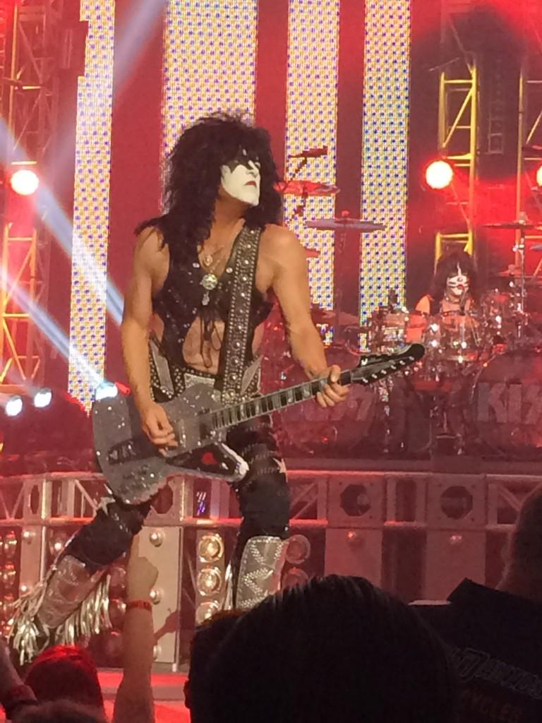 drummer65's tweet photo. #KISSRocksVegas @TheJointLV What a great show!! http://t.co/Xn9ysEuUWp
