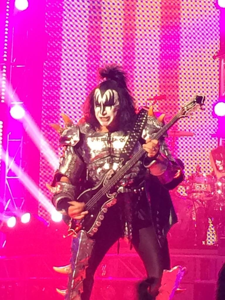 drummer65's tweet photo. #KISSRocksVegas @TheJointLV What a great show!! http://t.co/Xn9ysEuUWp