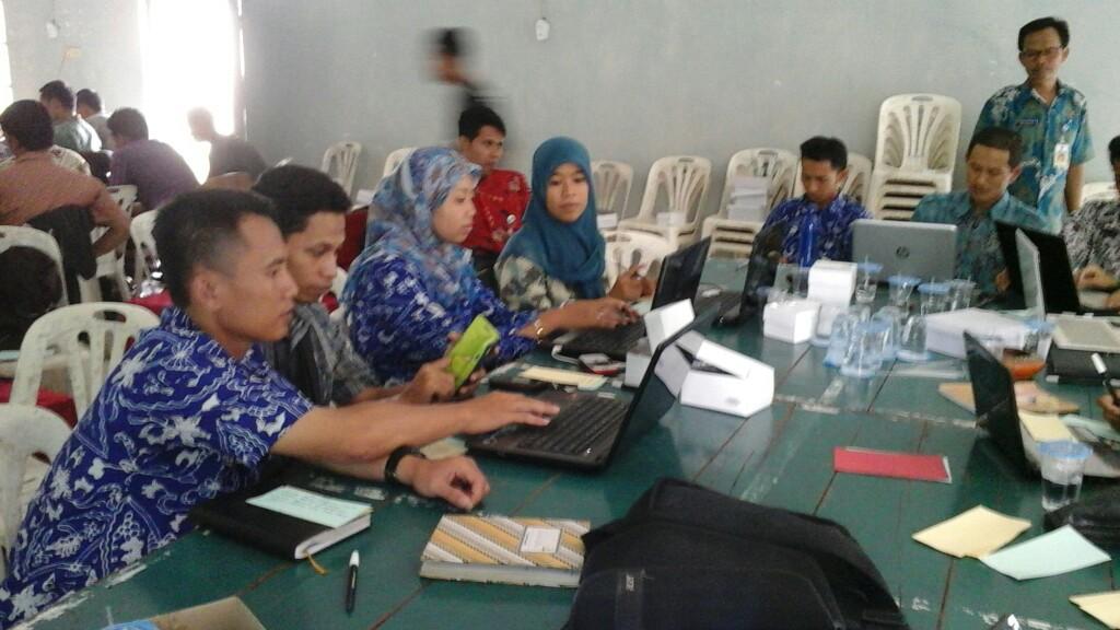 guru2 sd, smp, sma/smk kawunganten lor jadi kontributor webdesa utk tata kelola pendidikan <a href="/kabartersiar/">M. Irsyadul Ibad, Sy</a>