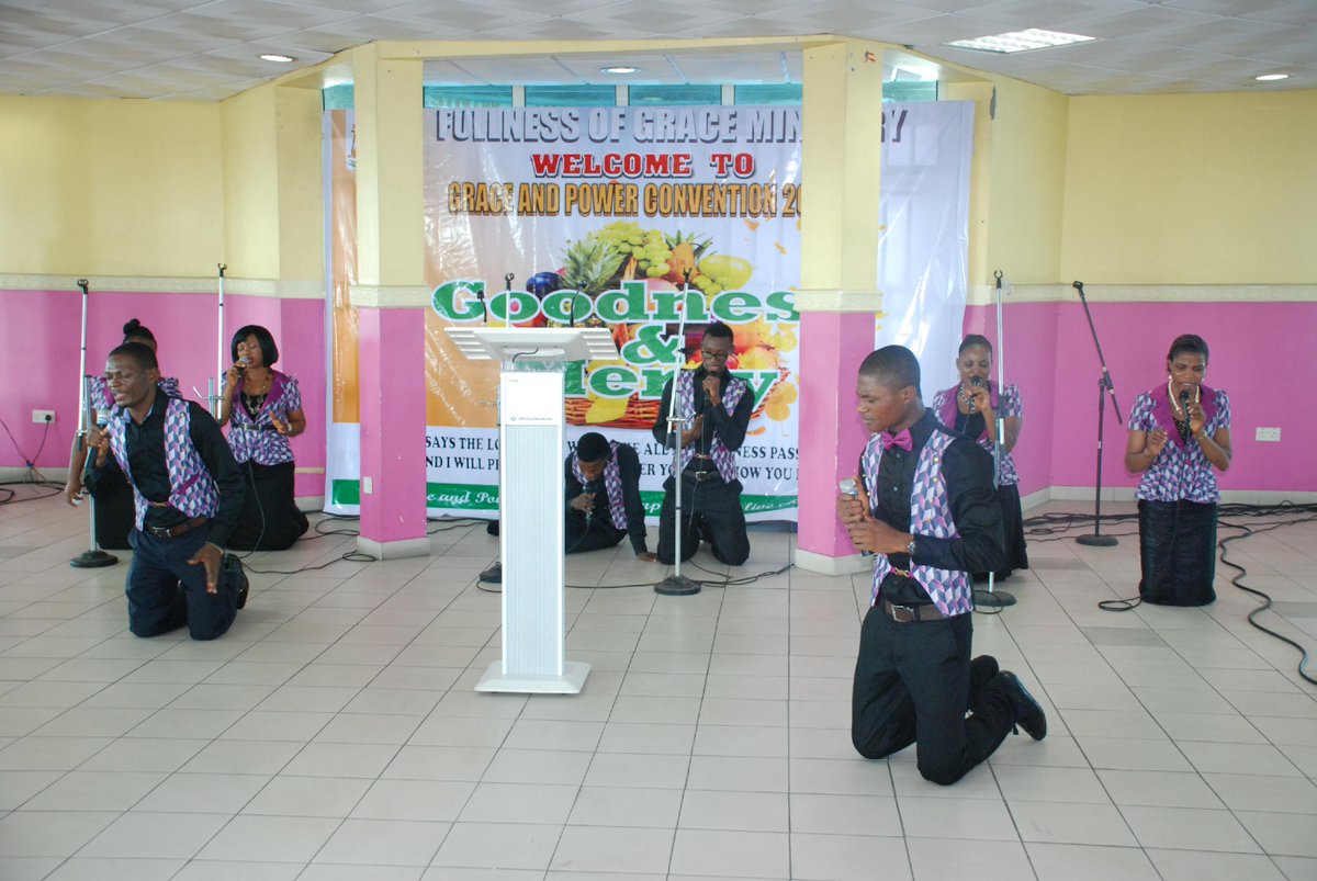FGMdotorg's tweet photo. Grace Praise leading the church in worship #GPC2014 #GoodnessAndMercy http://t.co/mf4sh3fIG8