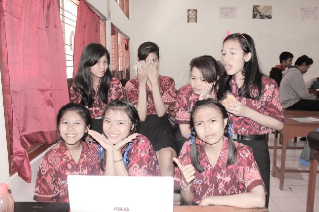 ichaacynthia's tweet photo. with geng🐼 http://t.co/mOgJwKxo5F