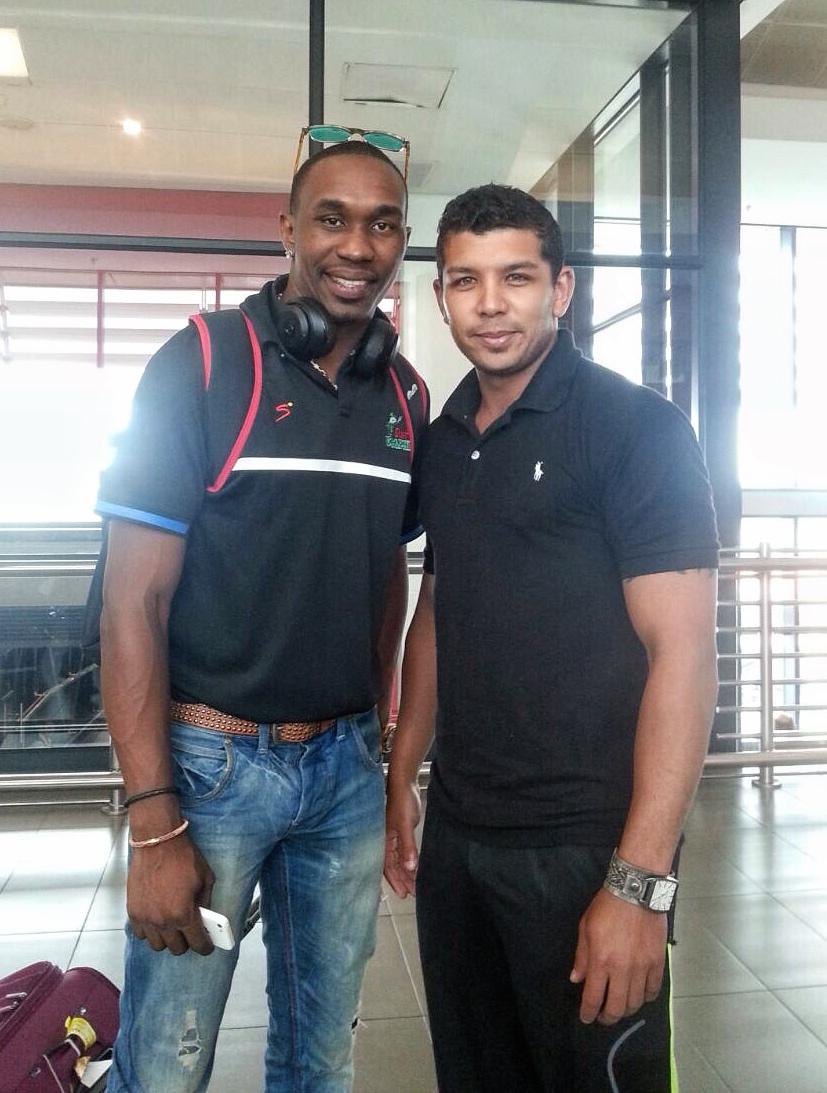 1st XI stalwart, Nathan Jacobs, catches a flight back from Durban with West Indian &amp; Dolphins' <a href="/Newbigdog/">NewBigDog</a>. #bighits
