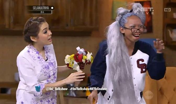 mdtvindonesia's tweet photo. Calon istrinya mang @aingsaswi @Ini_Talkshow #IniTalkshowNETblindate http://t.co/5wQkCe6TDz