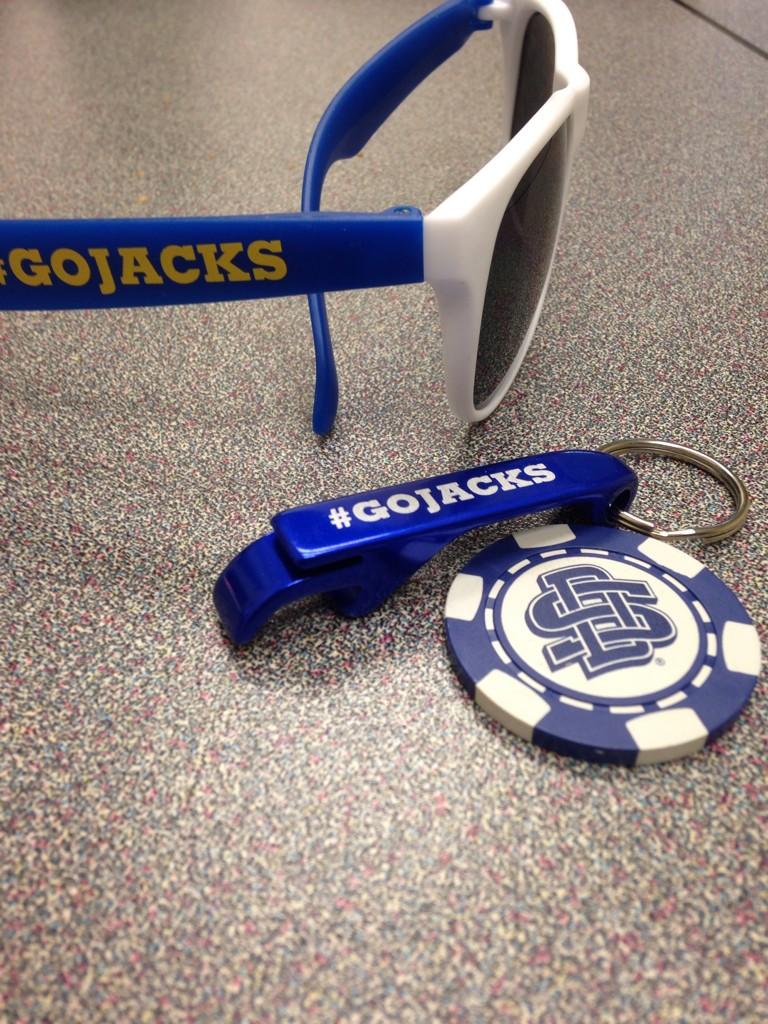 GoJacksSDSU's tweet photo. #GoJacks sunglasses, bottle opener and poker chip up for grabs. RT to enter. 3 winners announced later today. http://t.co/rinGYy7SwS