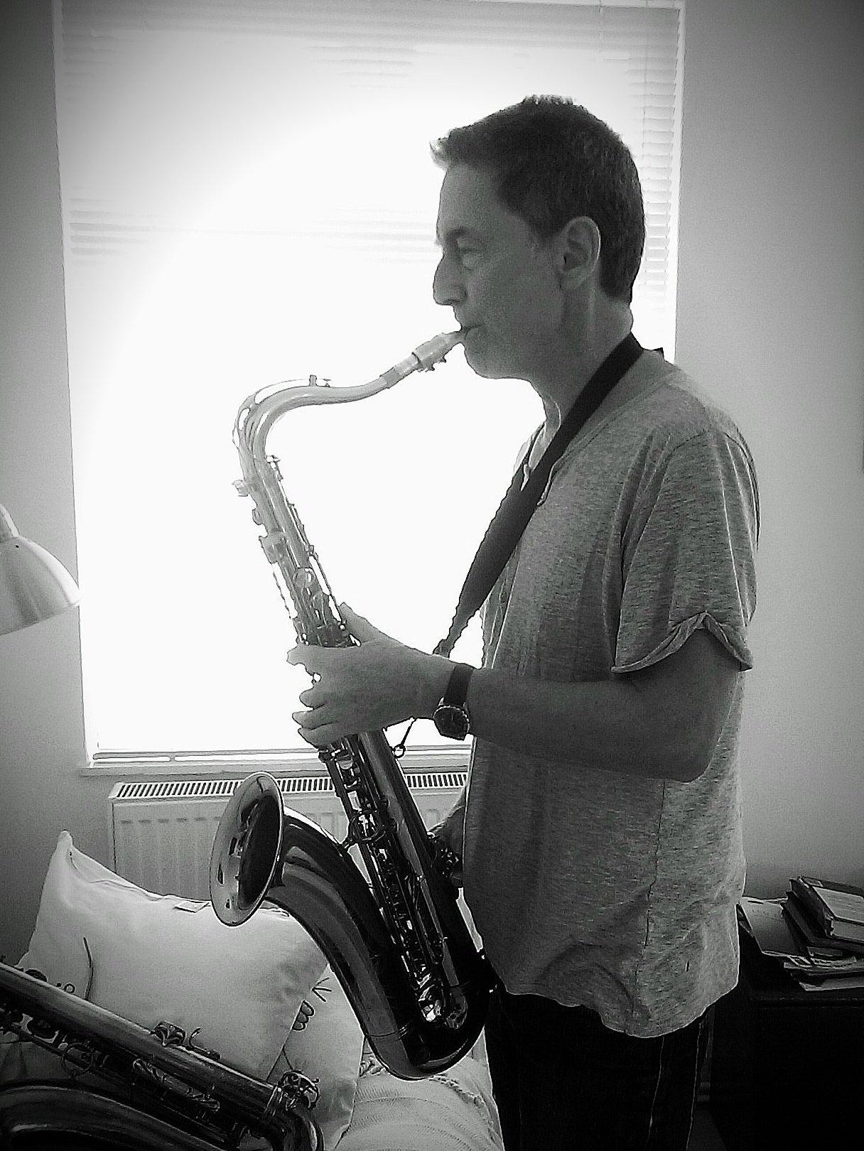 Who Played Saxophone on Careless Whisper