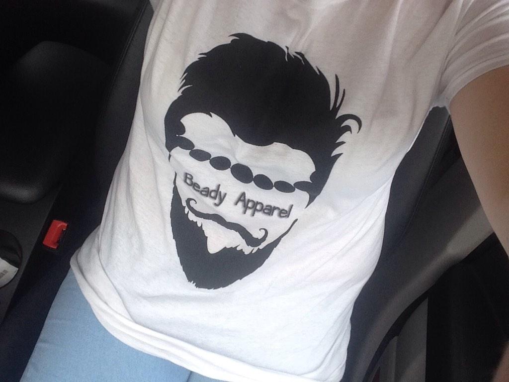 TheTiaRoxanne's tweet photo. I'm so sick :( but Wearing beady makes me feel better:) #LoveBeady @BenDavidPryer @JonnyPryer @BeadyApparel 💕 http://t.co/uFPgD1MkKA