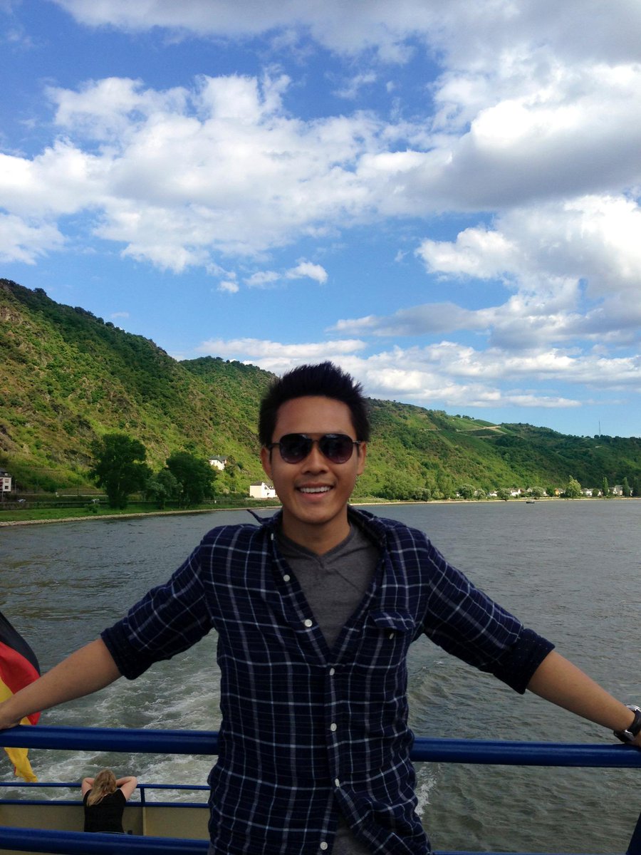 VjFritz's tweet photo. Greetings from Rhine Valley, Germany! #PlacesTheseLastTwoYears http://t.co/jTHXHLYFRD